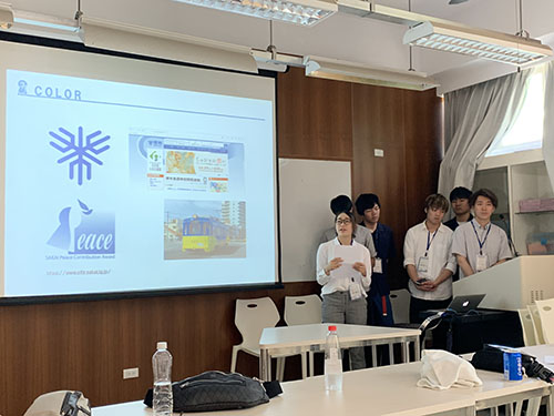 大阪工業大學同學呈現創意應用的簡報實況