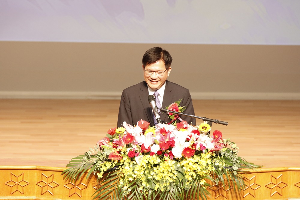 雲林大112級畢業典禮邀請總統府林佳龍秘書長為畢業生勗勉