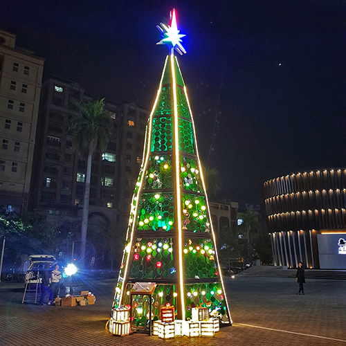 新營2018創意聖誕樹夜晚燈光測試效果