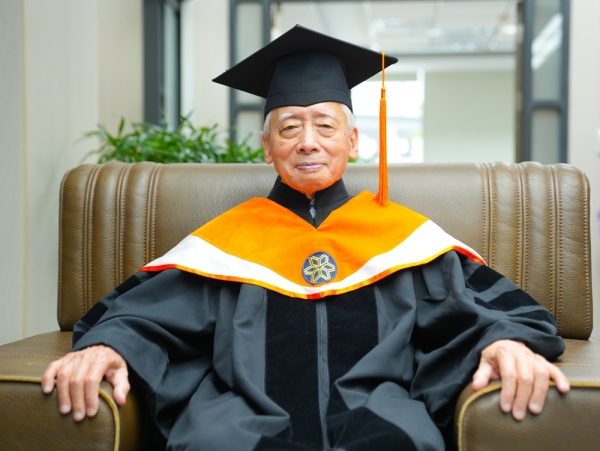 活到老學到老的生活實踐者-雲科大機械系88歲博士生高宗彥老爺爺
